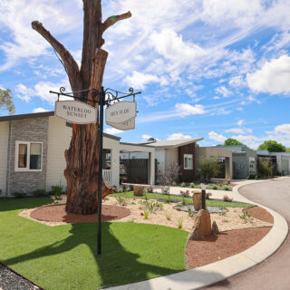 Moon Shadow Deluxe Photo